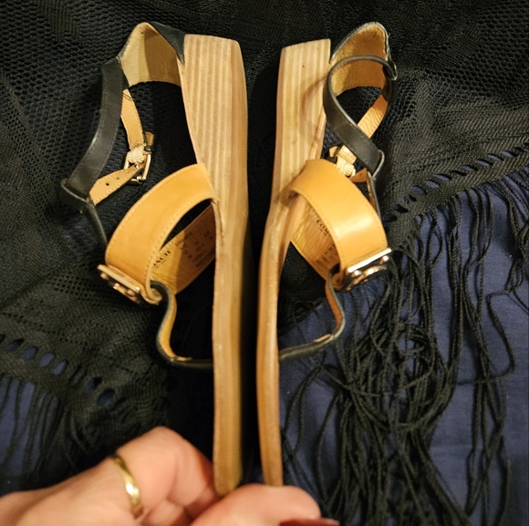 COACH SANDALS - Picture 5 of 16